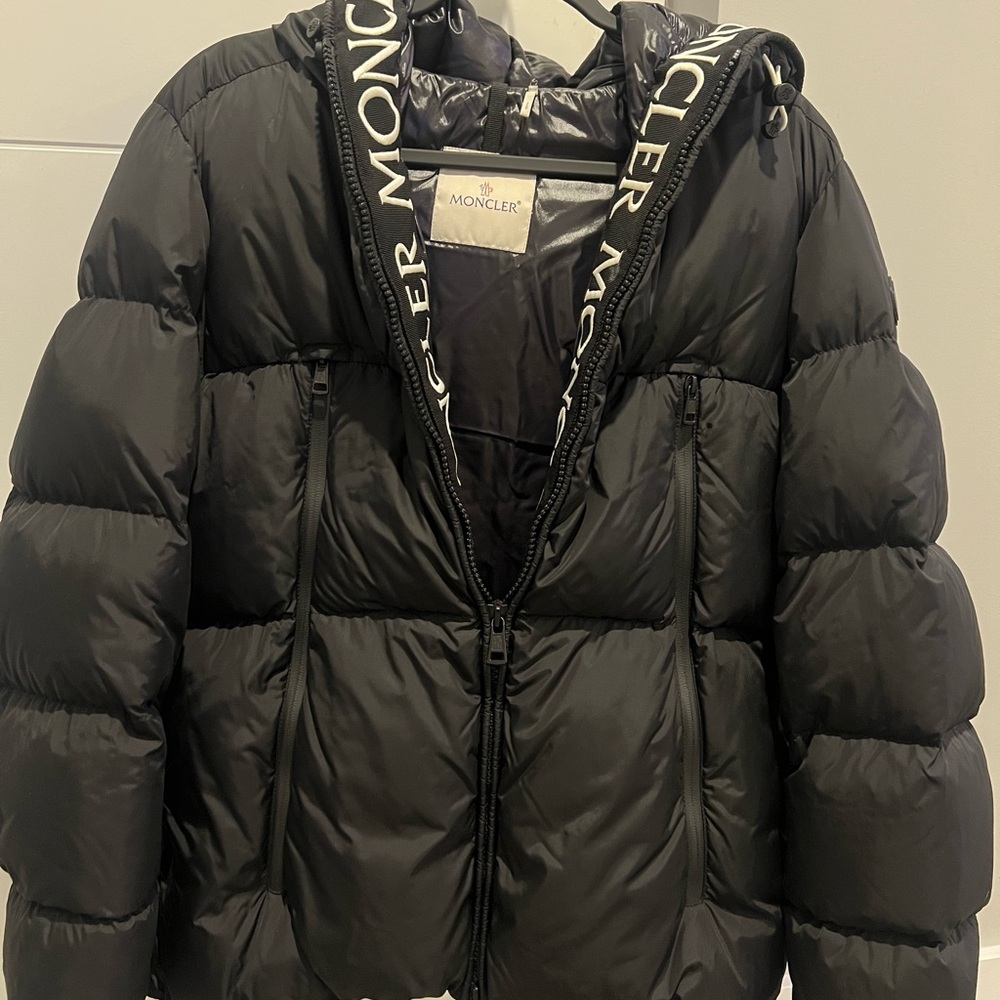 Moncler Quilted Black Jacket with Logo Hood